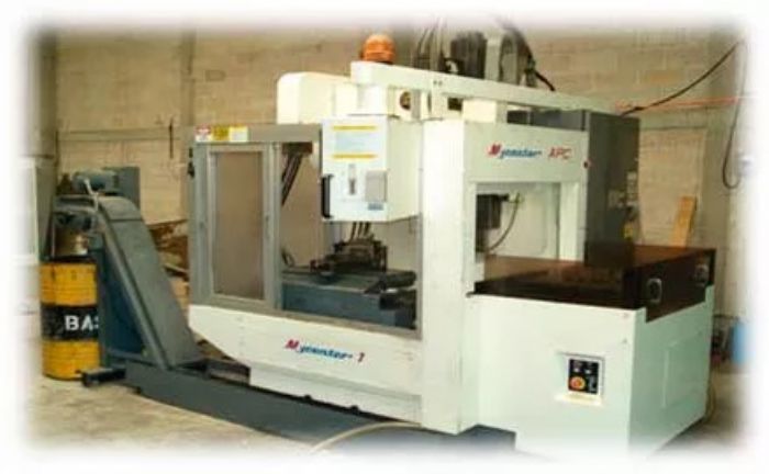 MAQUILA DE DOBLEZ DE LAMINA DE ALUMINIO